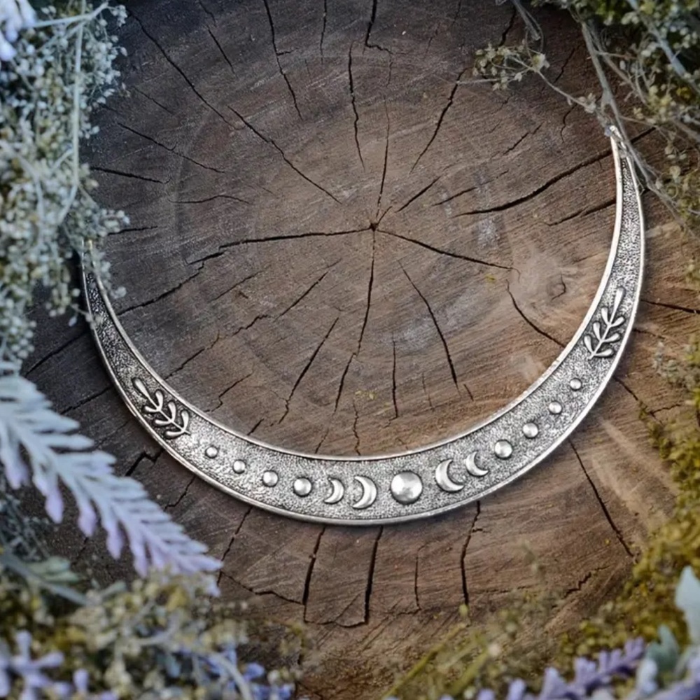 Crescent moon